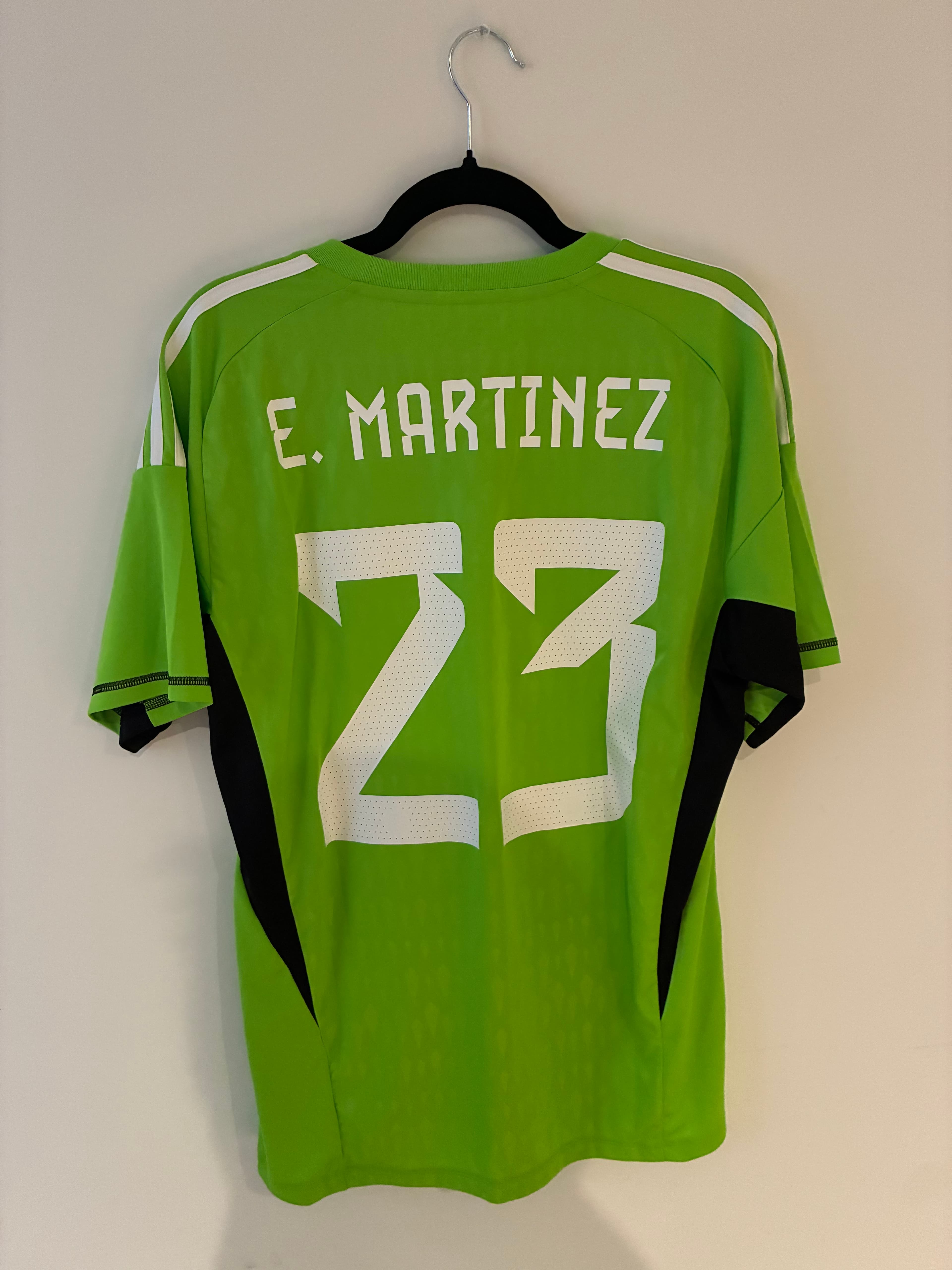 Argentina 2022 keeper shirt held by @dio, back print