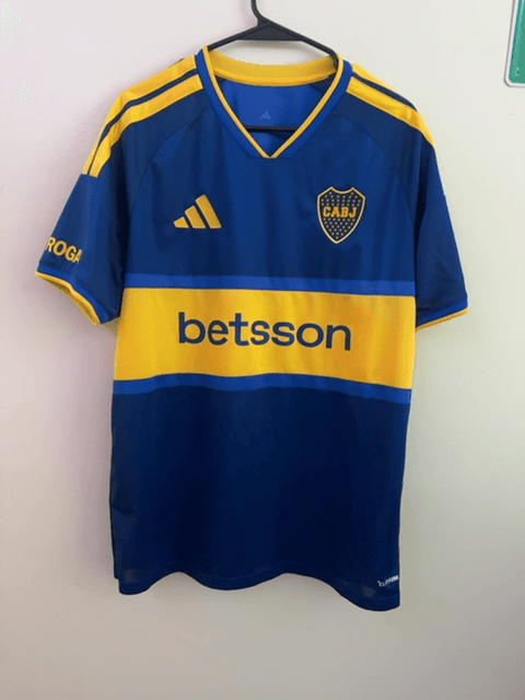 Boca Juniors 2026/27 home shirt held by @roviedo0802_f2ed2